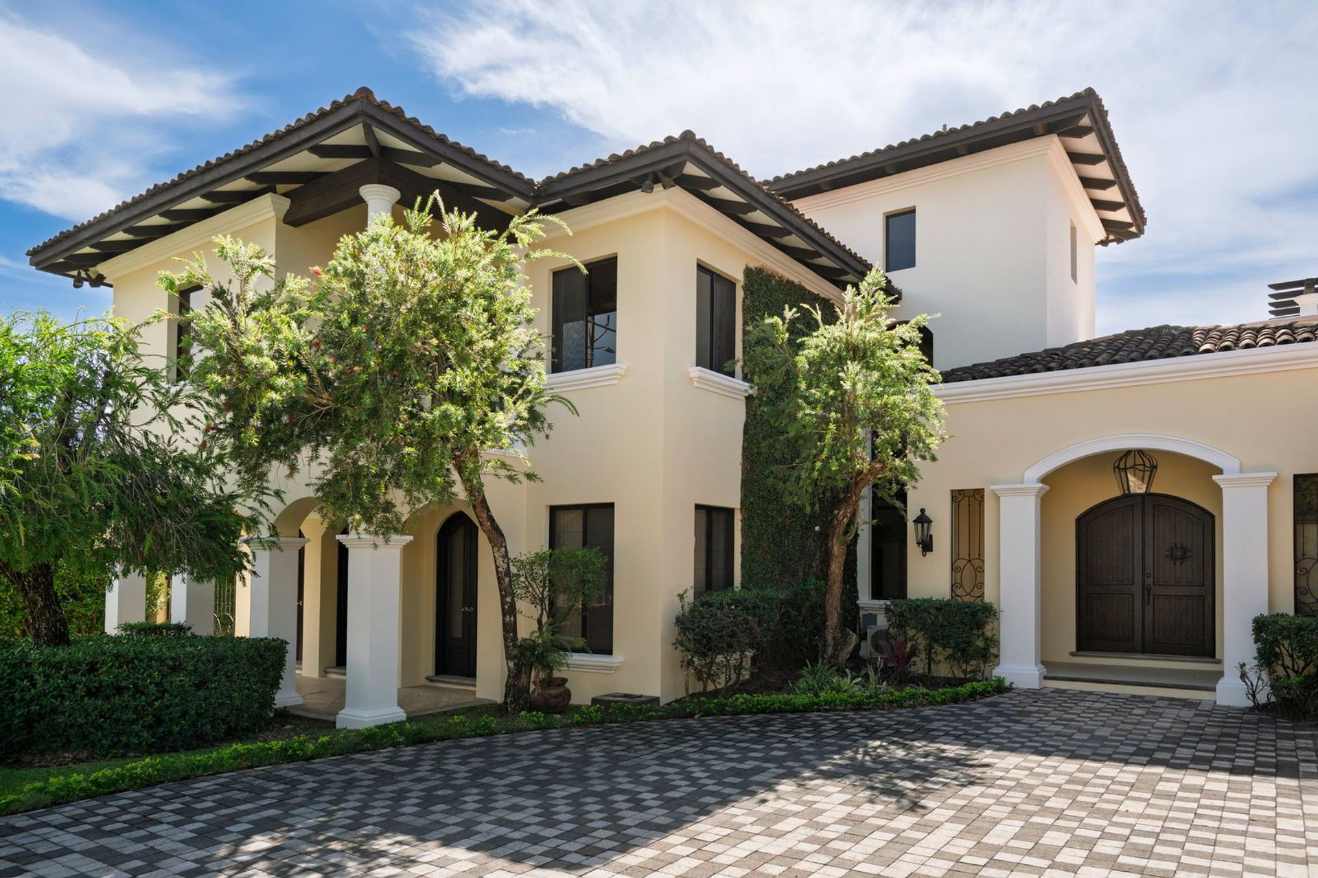 Valle del sol house for sale, luxury house for sale santa ana, golf course gated community costa rica, valle del sol golf course