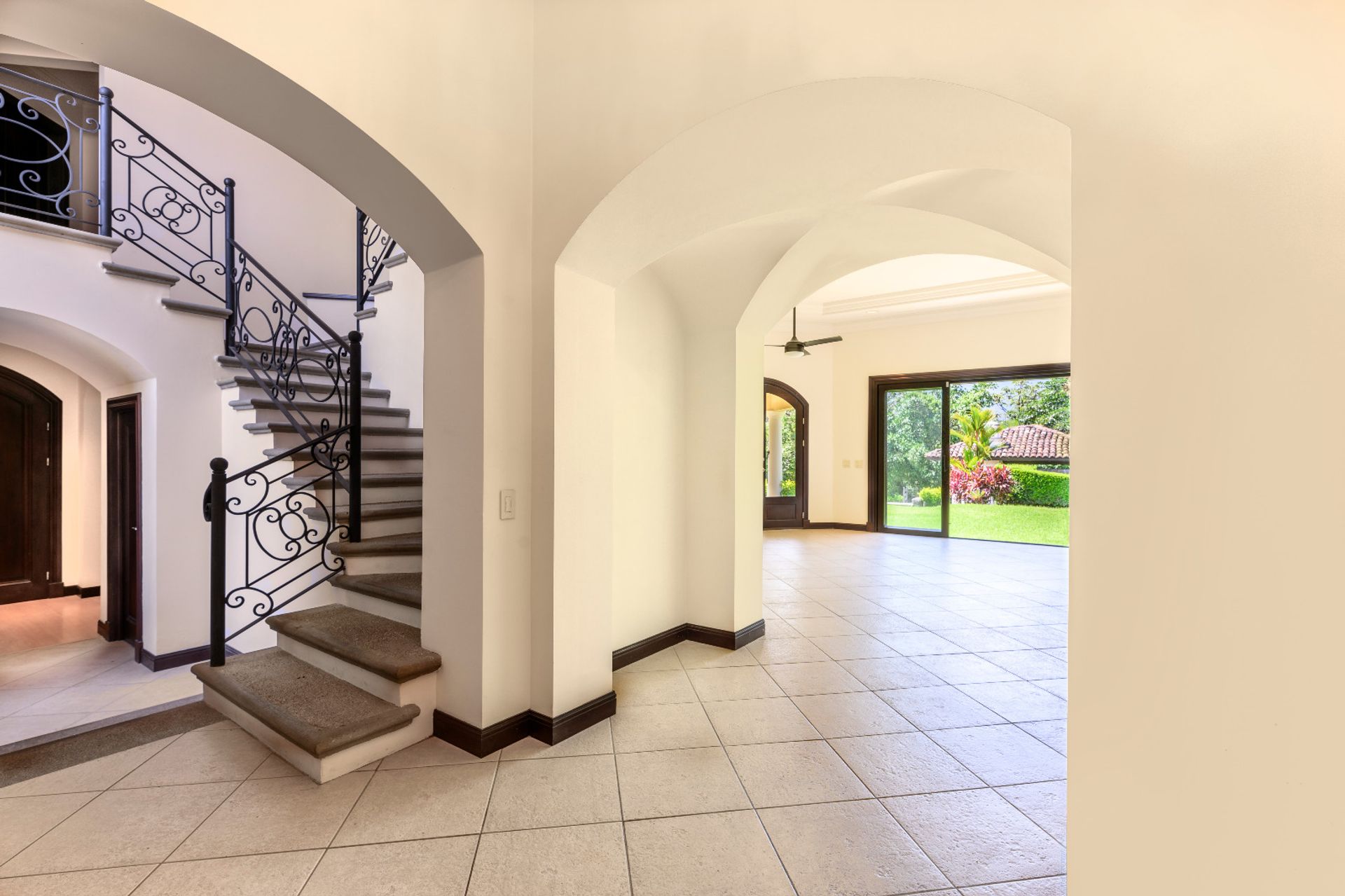 Valle del sol house for sale, luxury house for sale santa ana, golf course gated community costa rica, valle del sol golf course