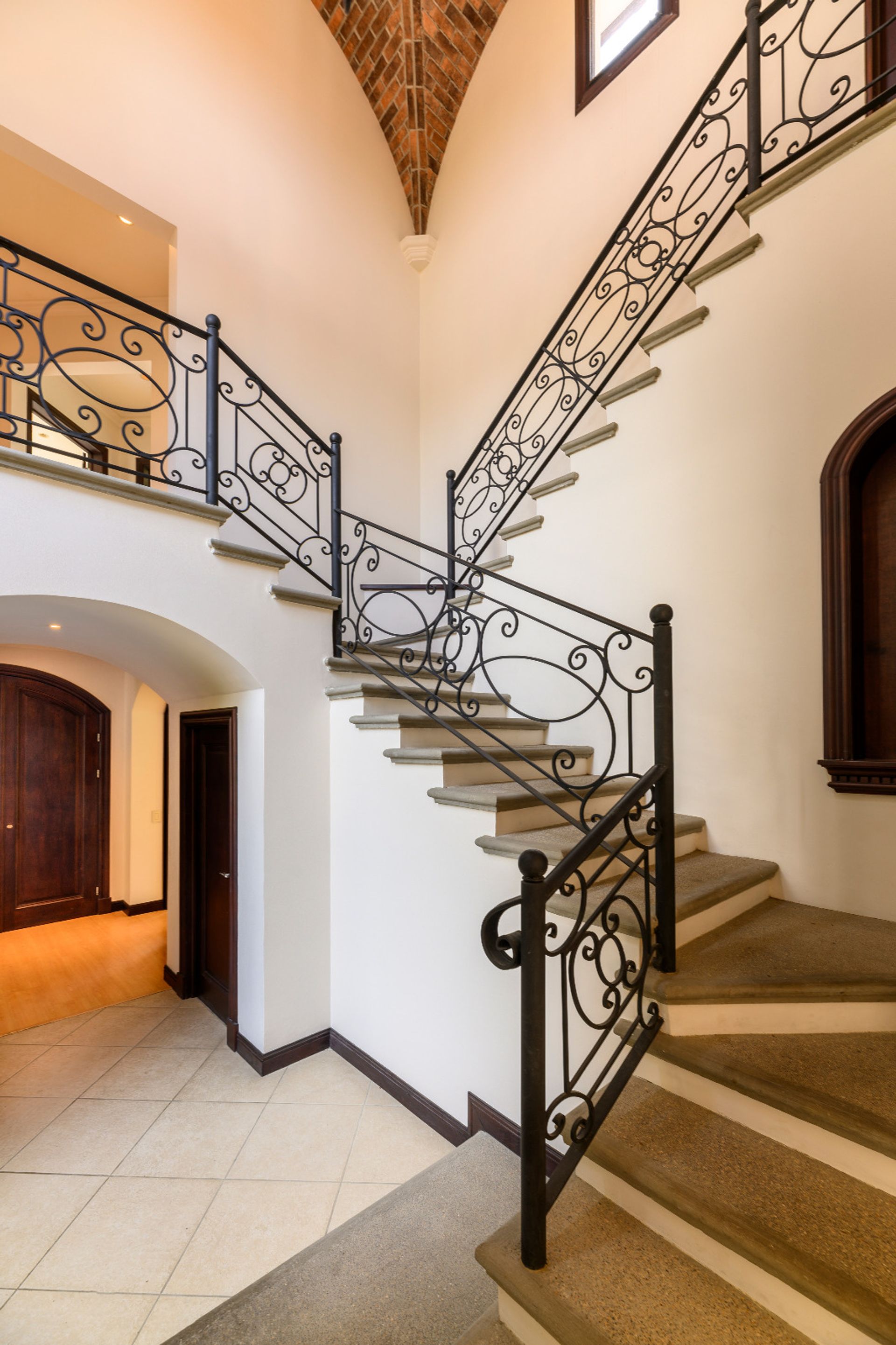 Valle del sol house for sale, luxury house for sale santa ana, golf course gated community costa rica, valle del sol golf course