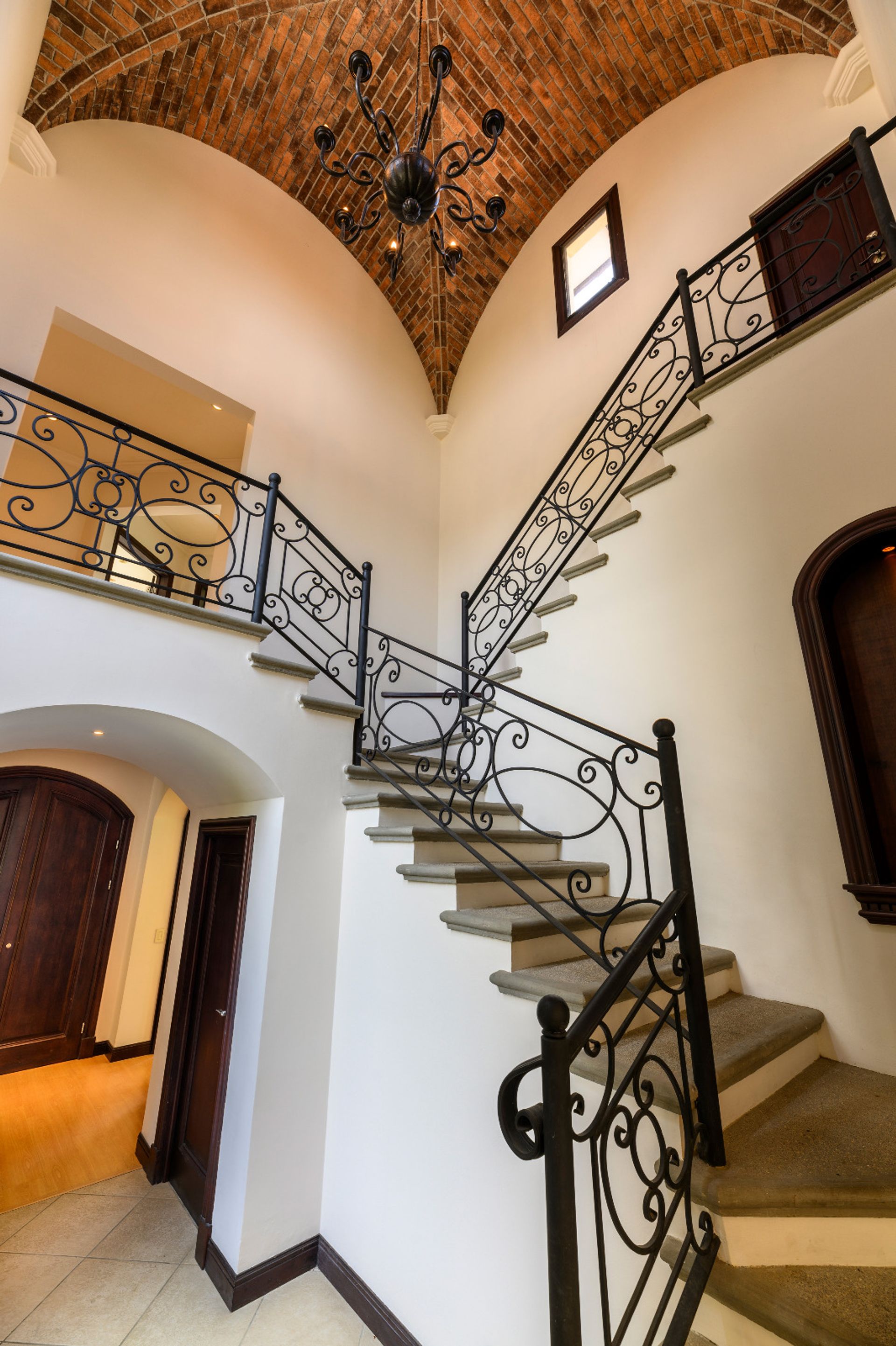 Valle del sol house for sale, luxury house for sale santa ana, golf course gated community costa rica, valle del sol golf course