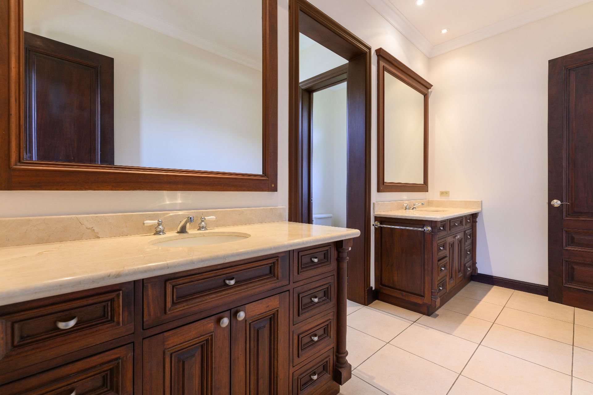 Valle del sol house for sale, luxury house for sale santa ana, golf course gated community costa rica, valle del sol golf course