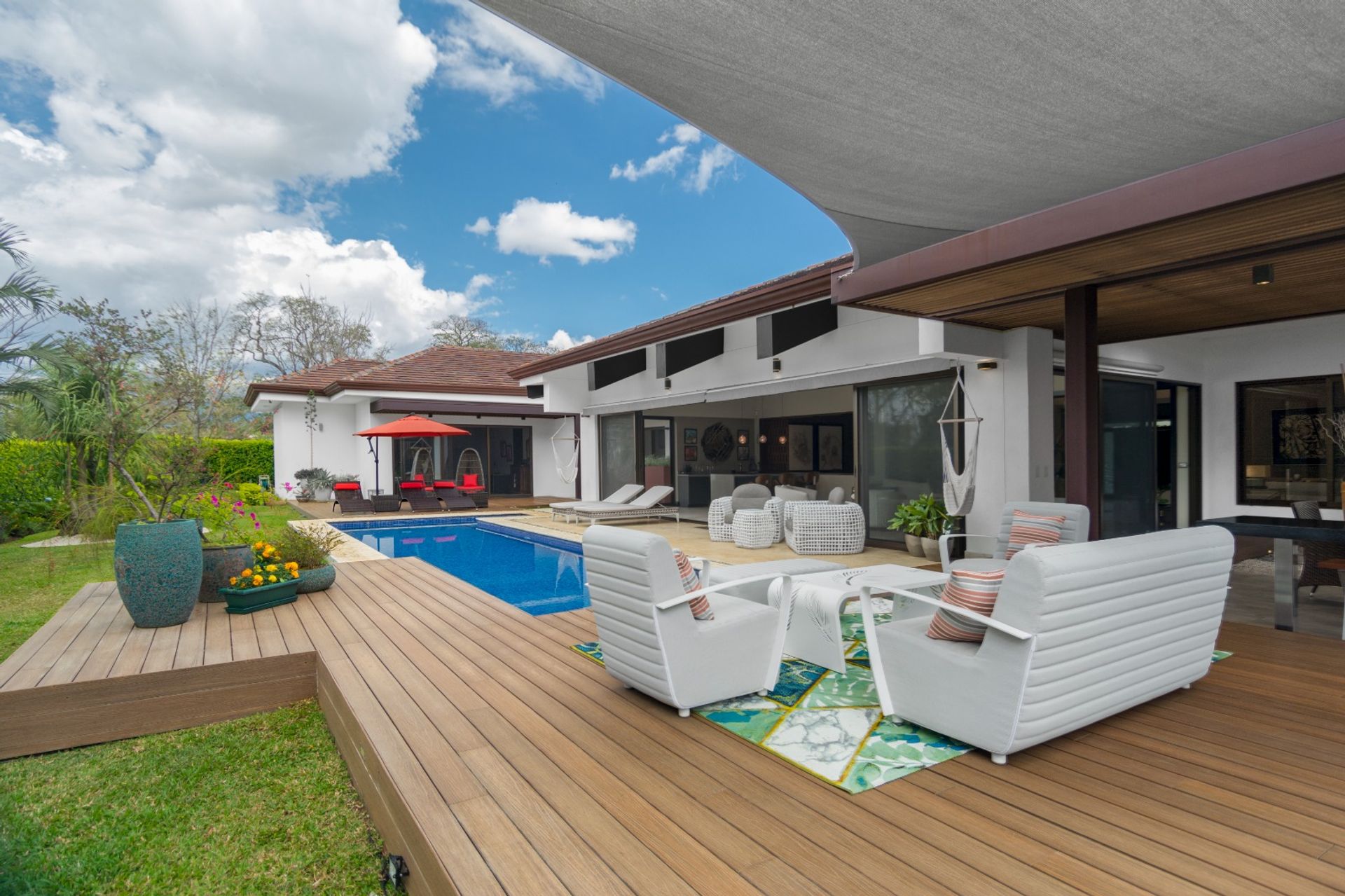 La hacienda santa ana, luxury 5 bd house for sale, maria fernanda Rivas, Bilash and charron real estate group