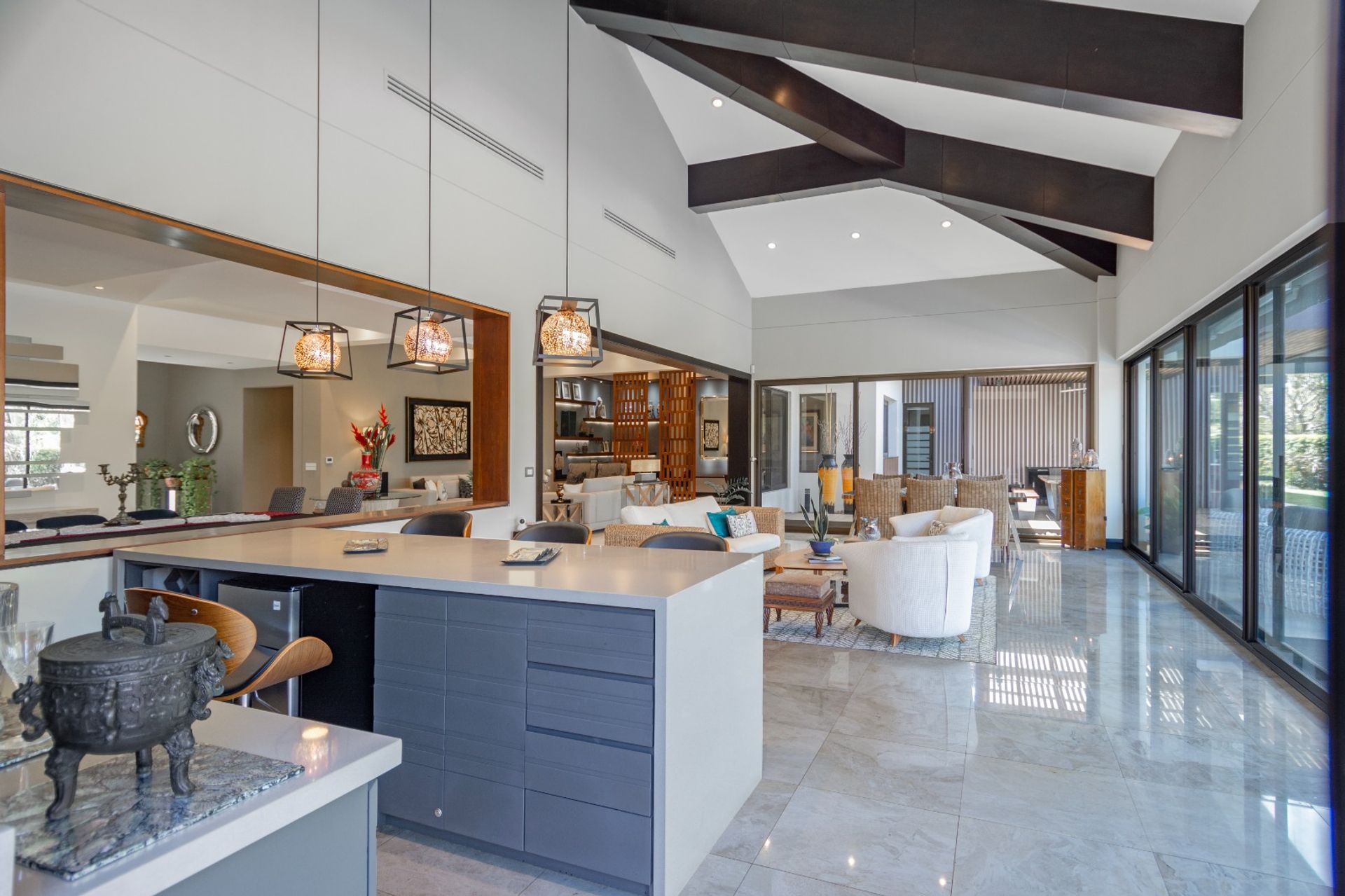 La hacienda santa ana, luxury 5 bd house for sale, maria fernanda Rivas, Bilash and charron real estate group