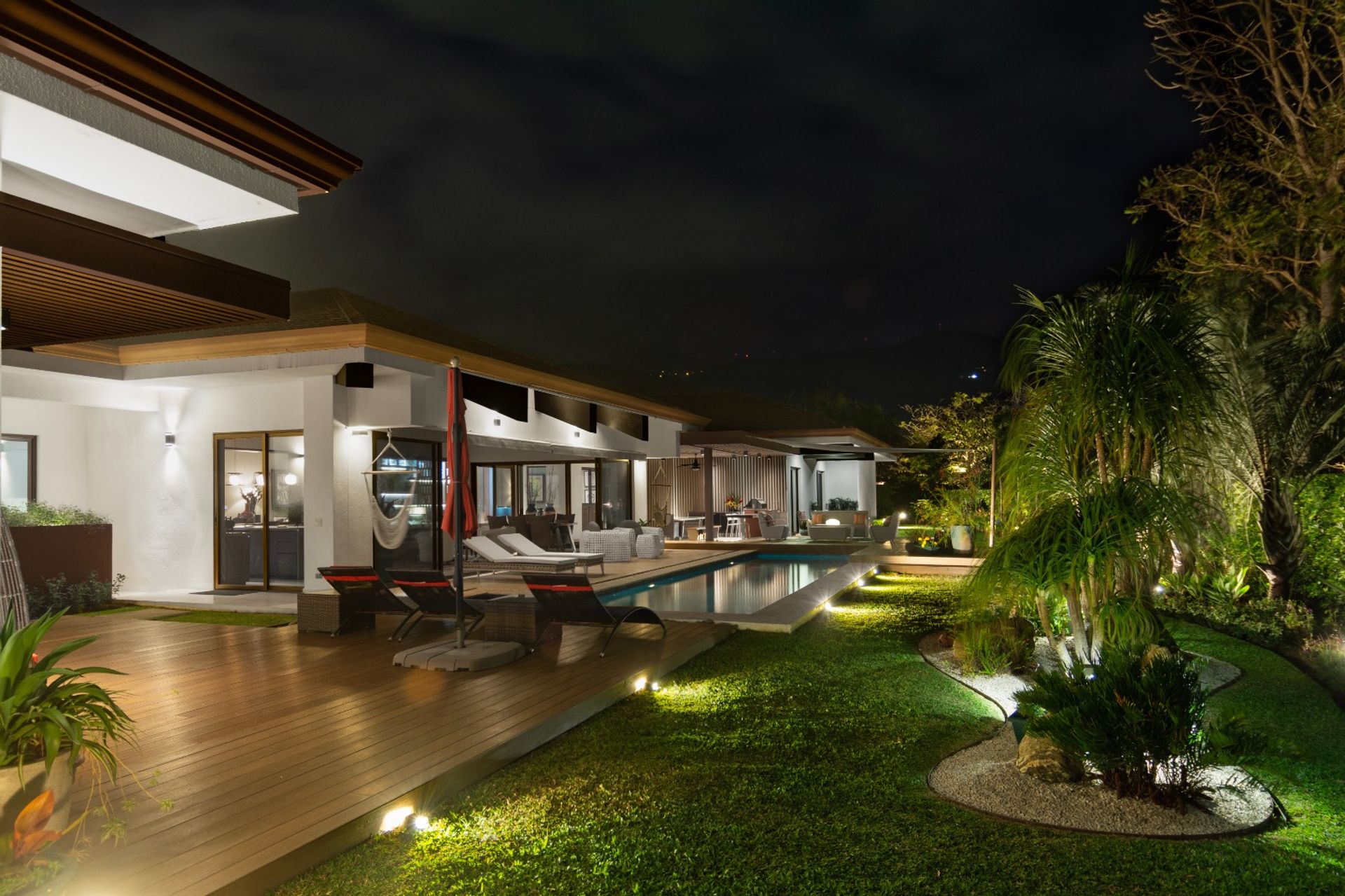 La hacienda santa ana, luxury 5 bd house for sale, maria fernanda Rivas, Bilash and charron real estate group