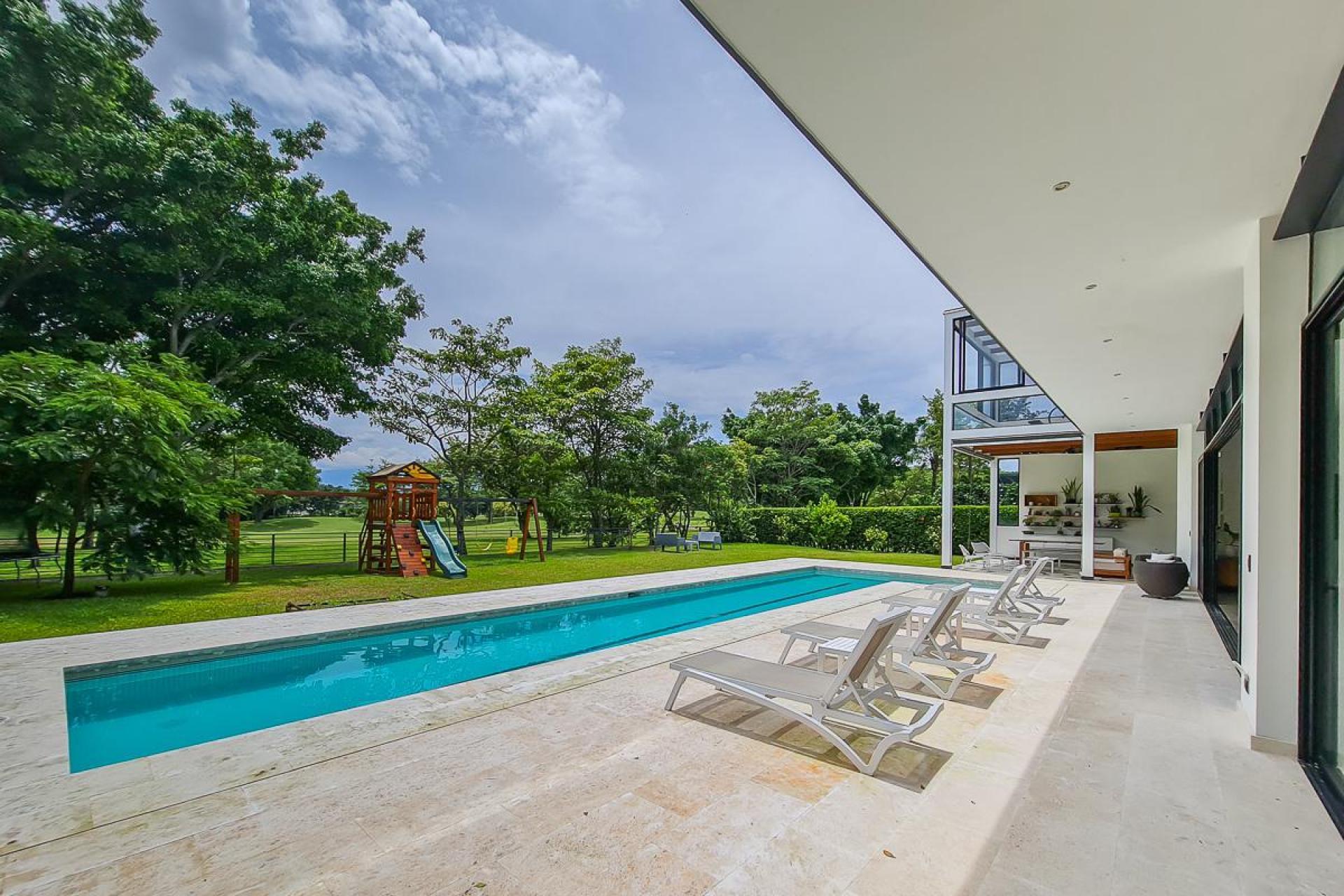  Valle de Lindora, Santa Ana, San Jose 2