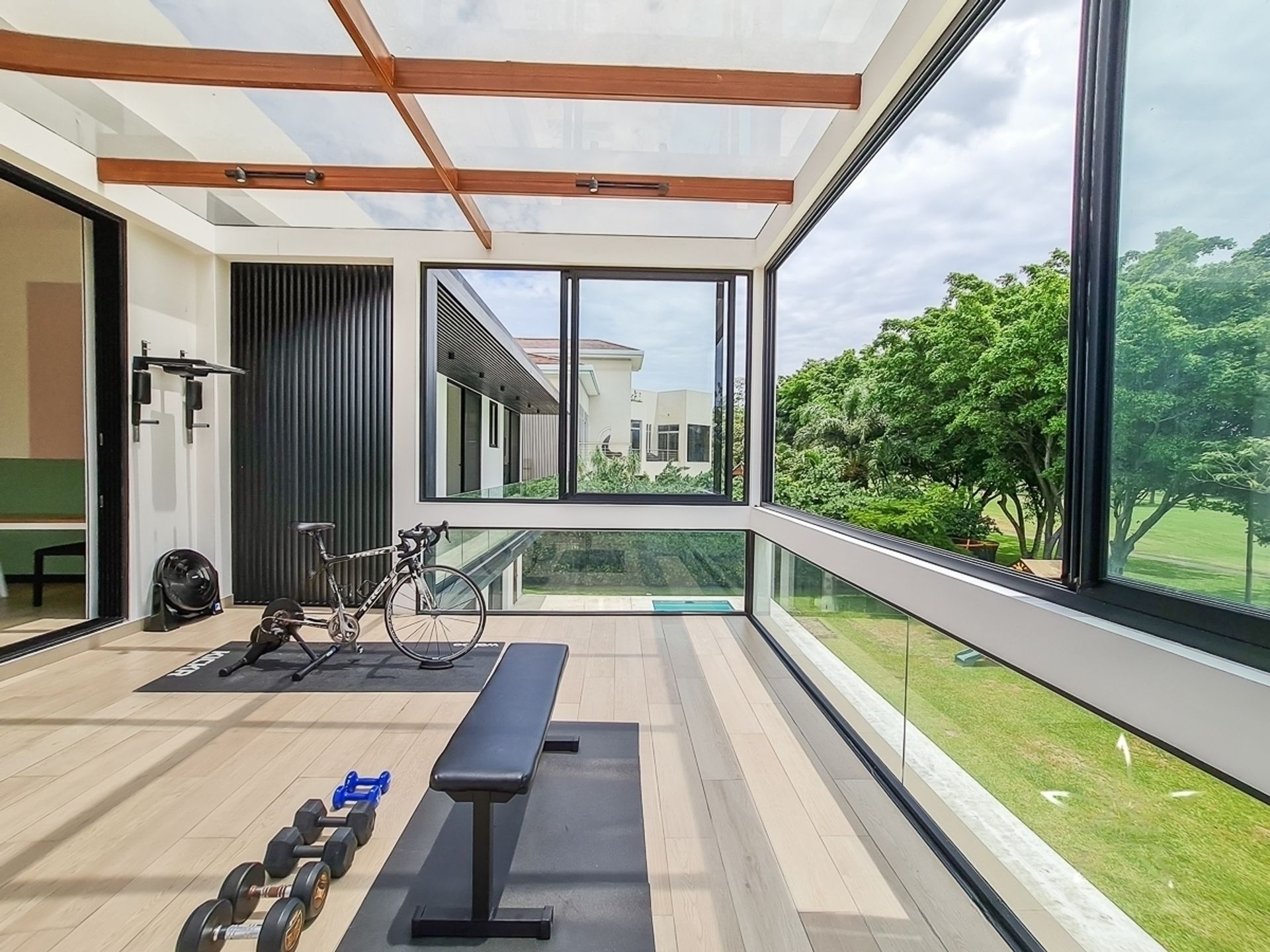 140d19a7-ed76-481c-bf9c-ca47c99cb4ef-transformed