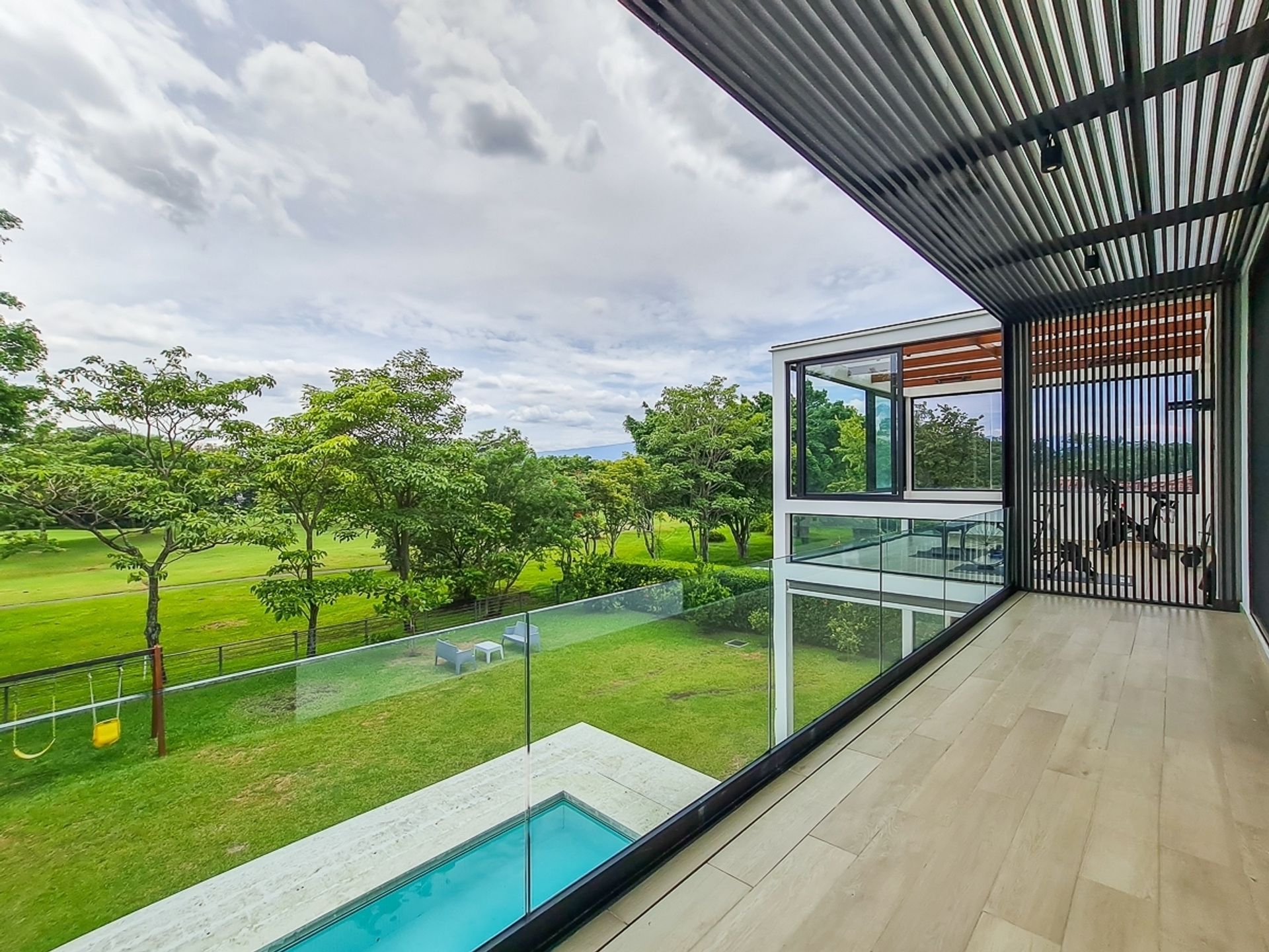 second-floor-golf-course-view