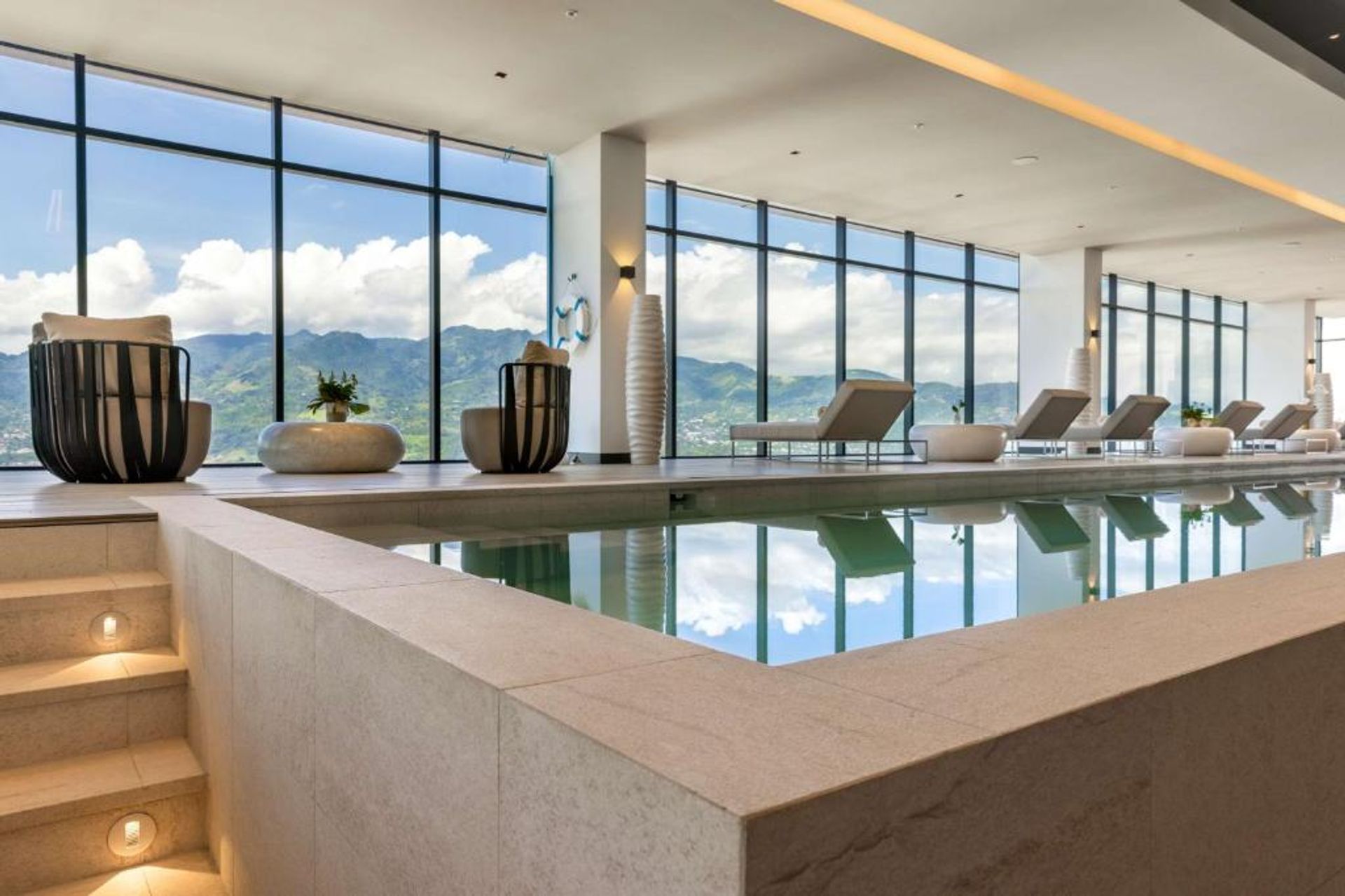 Penthouse la sabana, hilton sabana for sale maria fernanda rivas bilash and charron real estate group