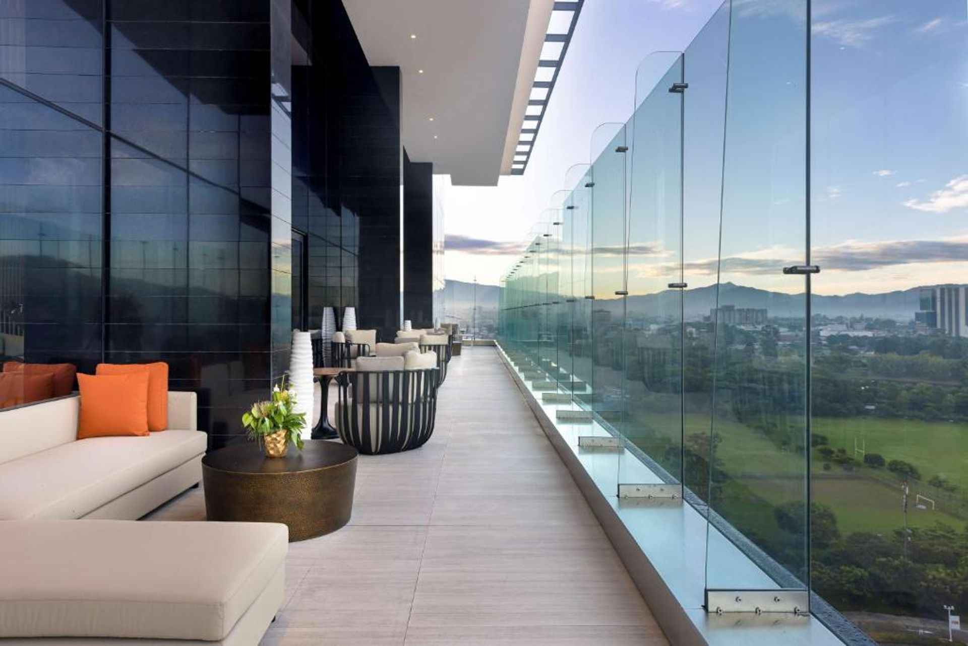 Penthouse la sabana, hilton sabana for sale maria fernanda rivas bilash and charron real estate group
