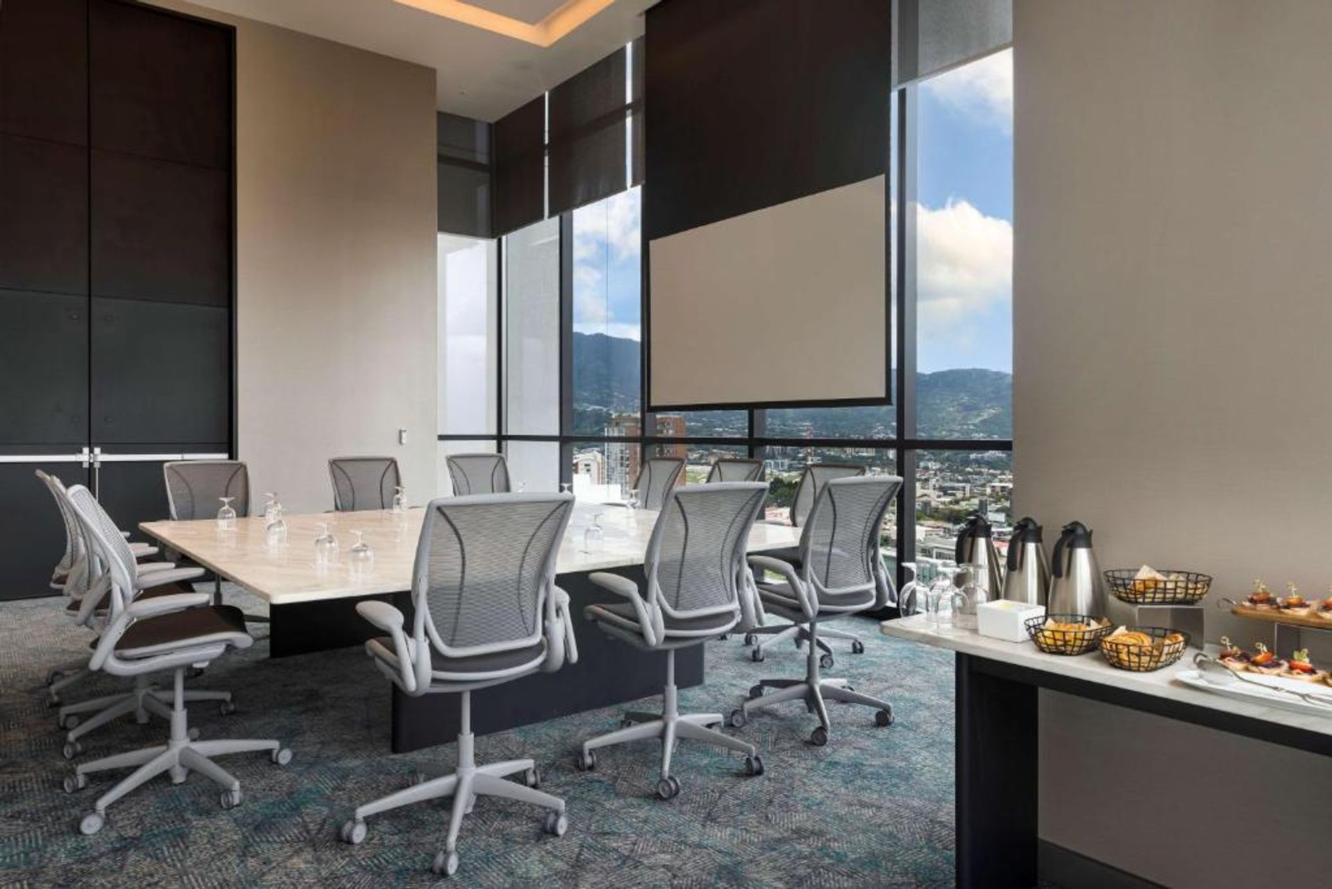 Penthouse la sabana, hilton sabana for sale maria fernanda rivas bilash and charron real estate group