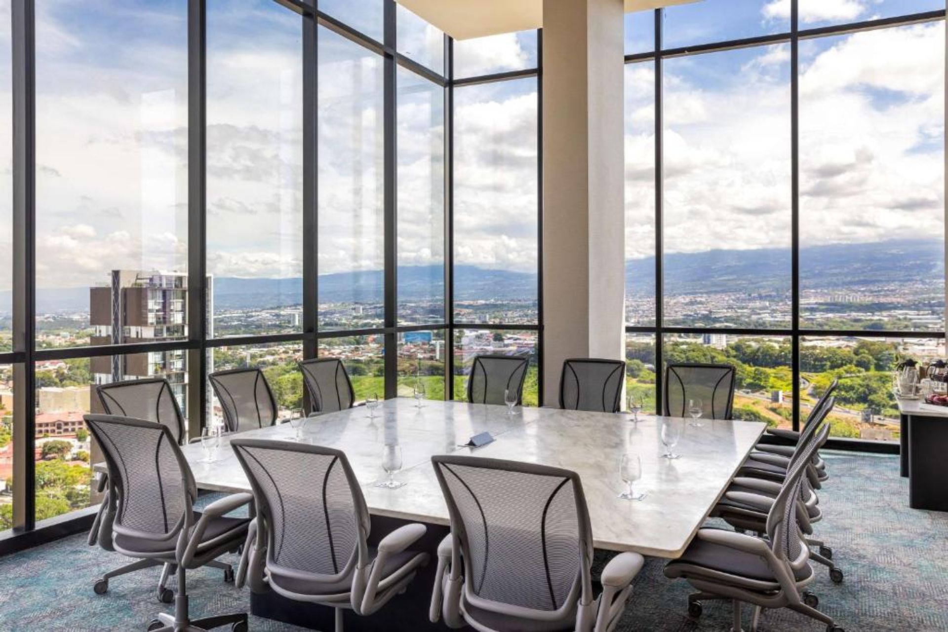 Penthouse la sabana, hilton sabana for sale maria fernanda rivas bilash and charron real estate group