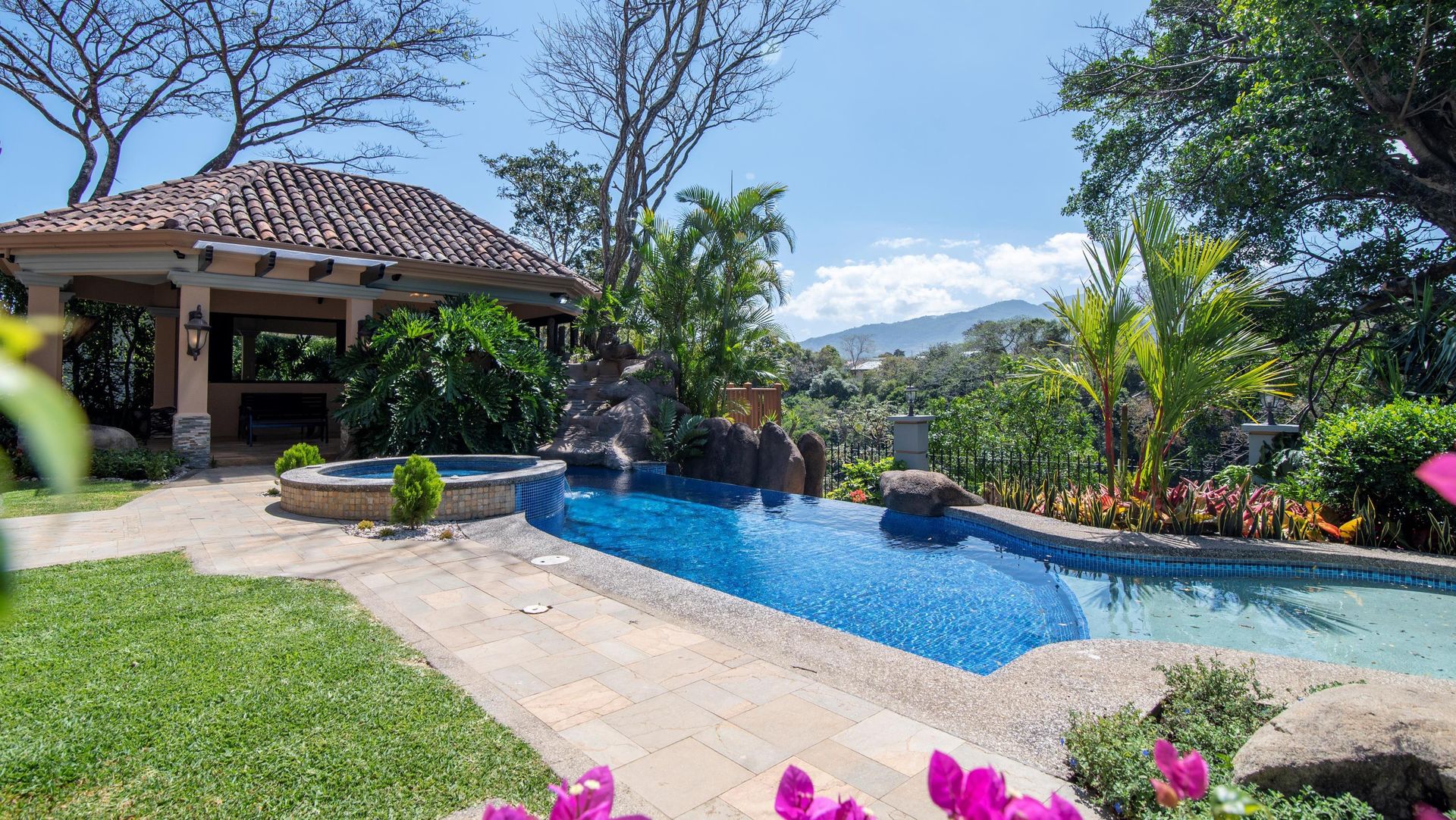 luxury house for sale in valle del sol golf course communitu, luxury house for rent in valle del sol golf course gated community