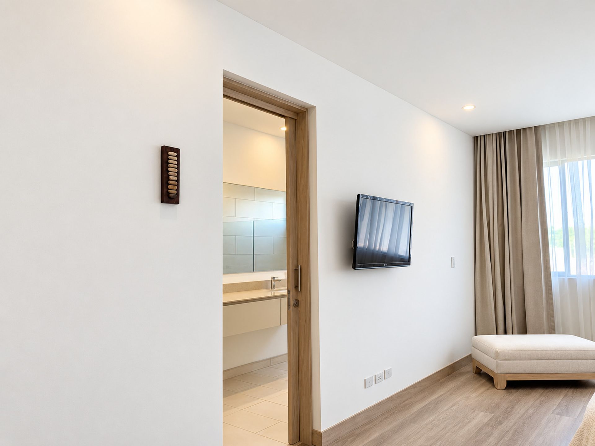 VEREDA LINDORA HOUSE FOR SALE SANTA ANA CASA EN VENTA BILASH AND CHARRON REAL ESTATE GROUP MARIA FERNANDA RIVAS