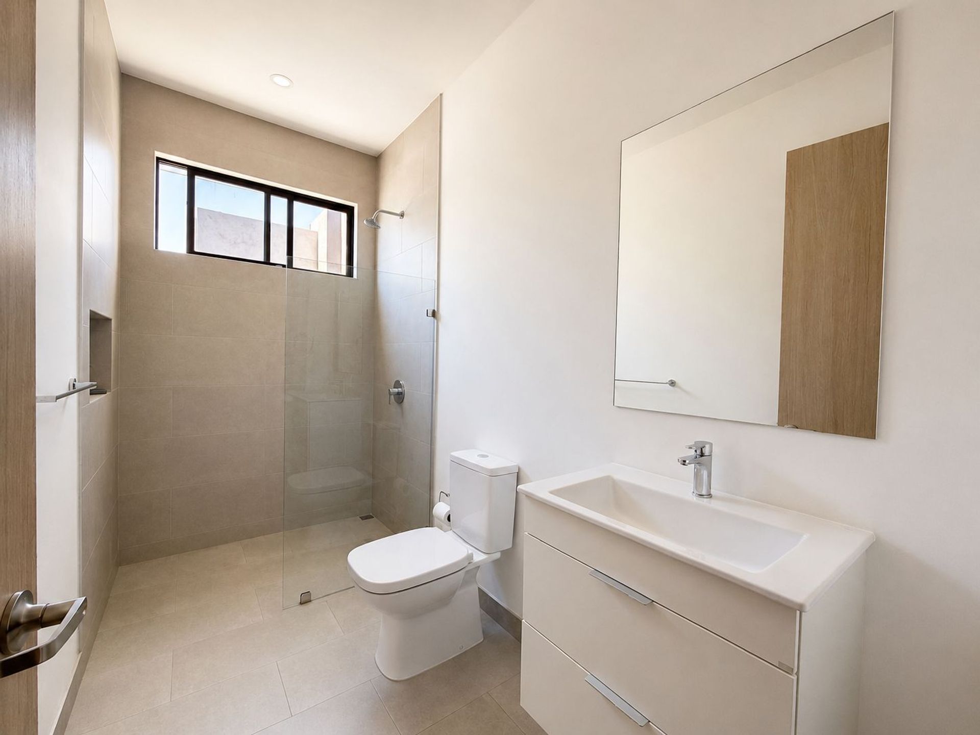 VEREDA LINDORA HOUSE FOR SALE SANTA ANA CASA EN VENTA BILASH AND CHARRON REAL ESTATE GROUP MARIA FERNANDA RIVAS