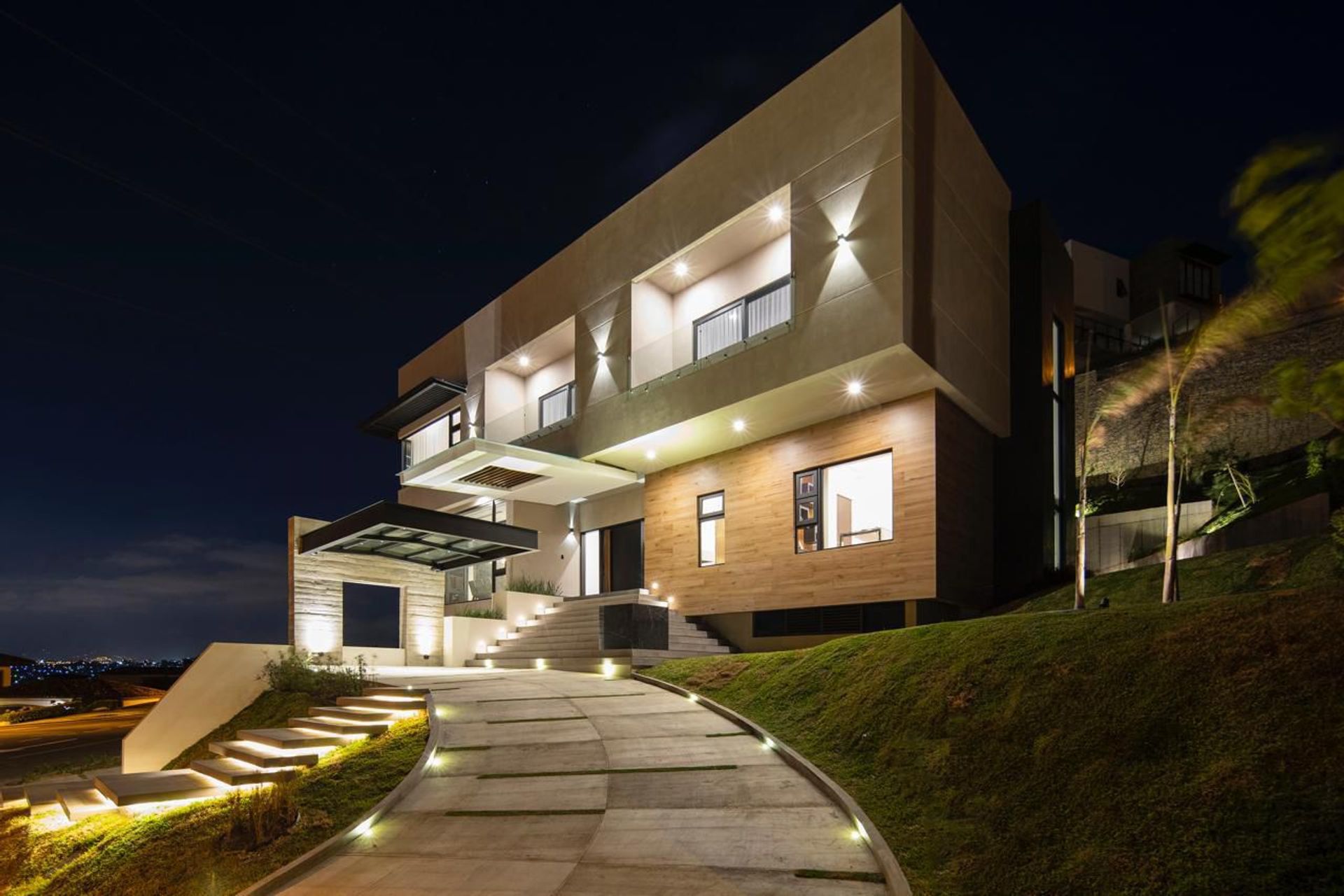 luxury house for sale cerro alto escazu, maria fernanda rivas bilash and charron real estate group costa rica pura vida