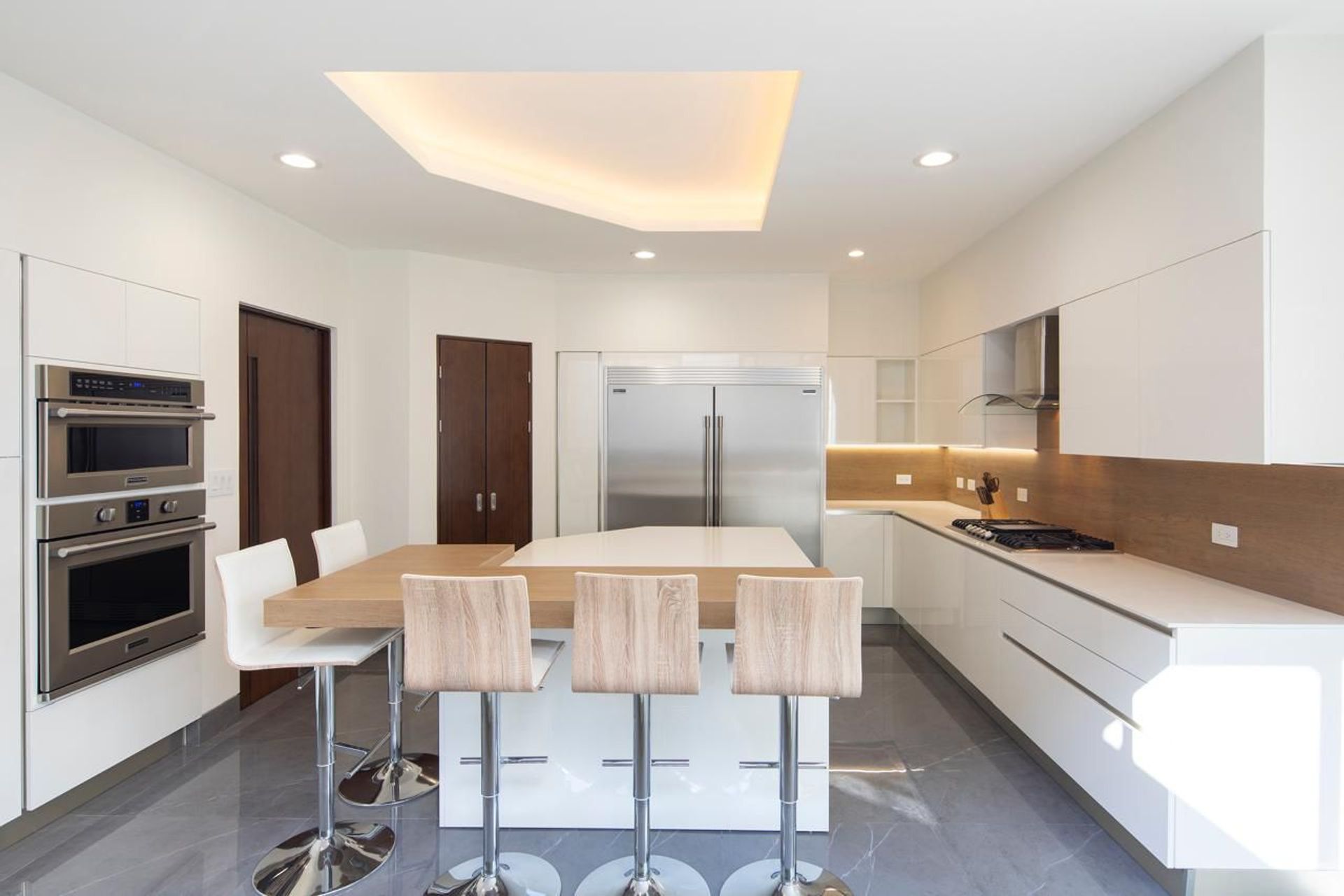 luxury house for sale cerro alto escazu, maria fernanda rivas bilash and charron real estate group costa rica pura vida