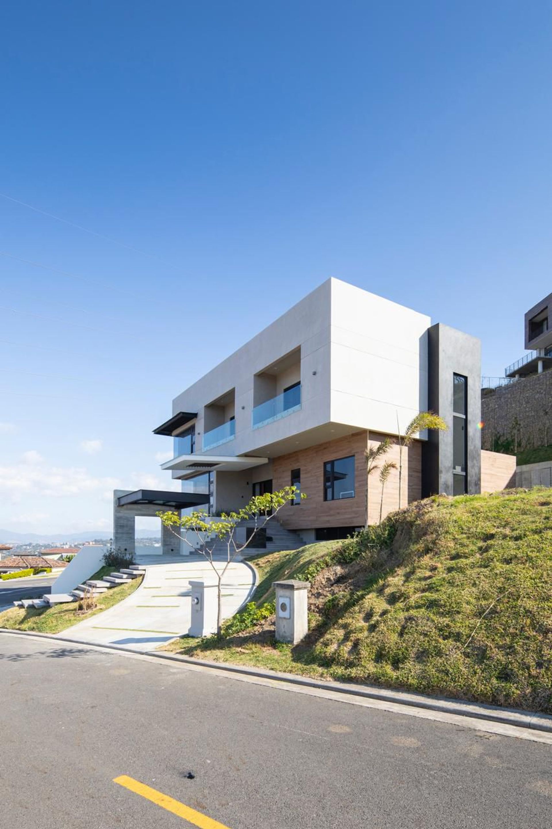 luxury house for sale cerro alto escazu, maria fernanda rivas bilash and charron real estate group costa rica pura vida