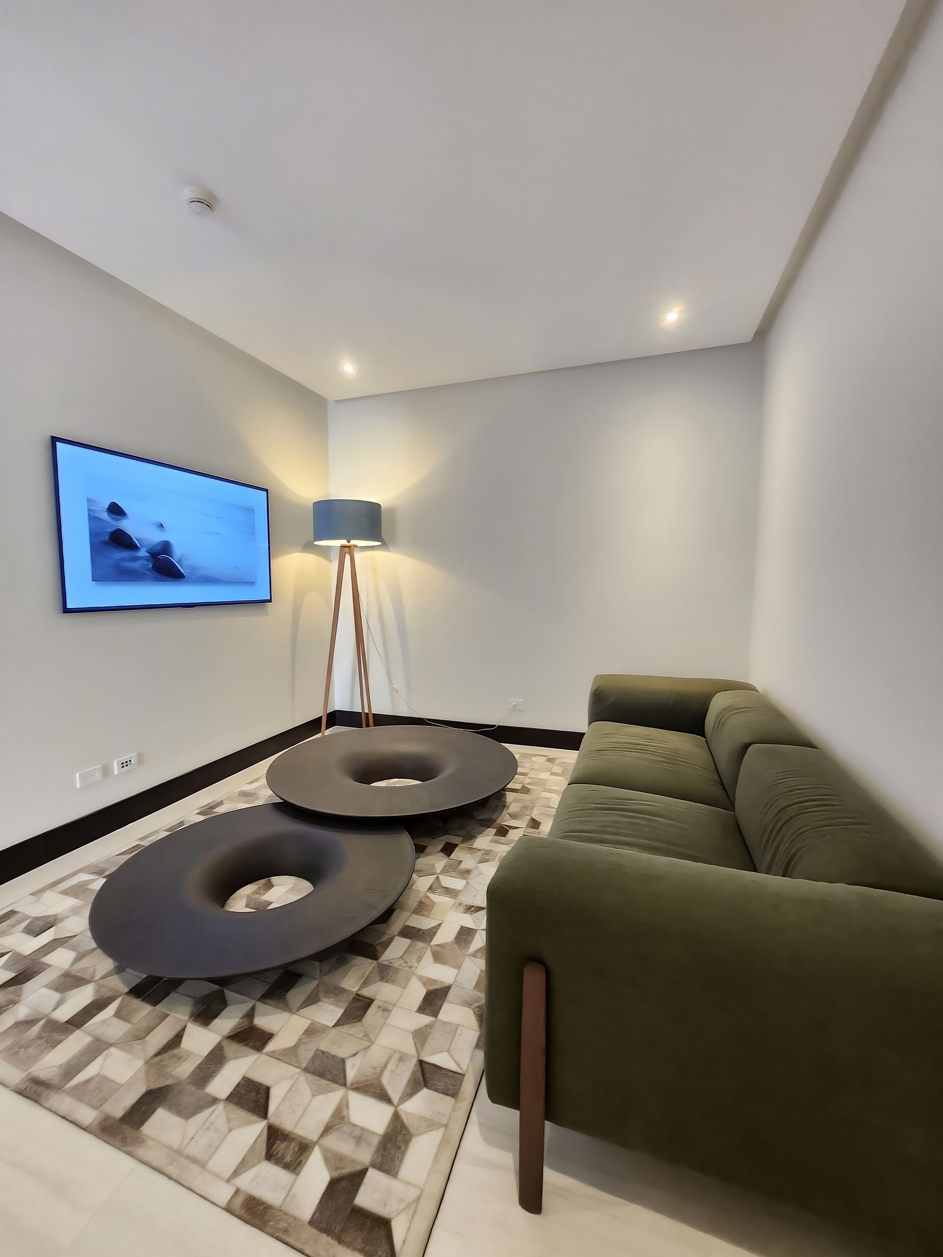 1f70f3da-7b24-45cd-9af7-d347048481d2