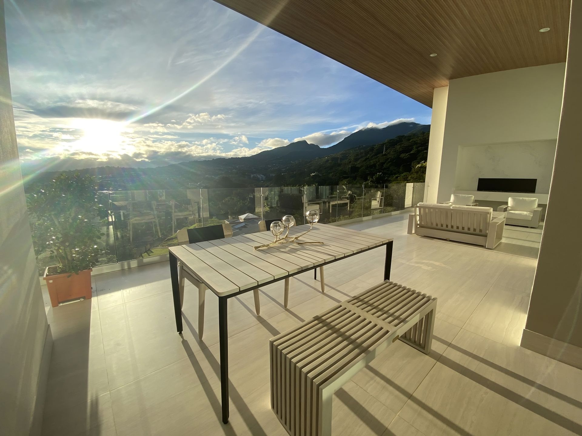 28e44f08-bd3a-4ed0-a7c7-d81c181181f6