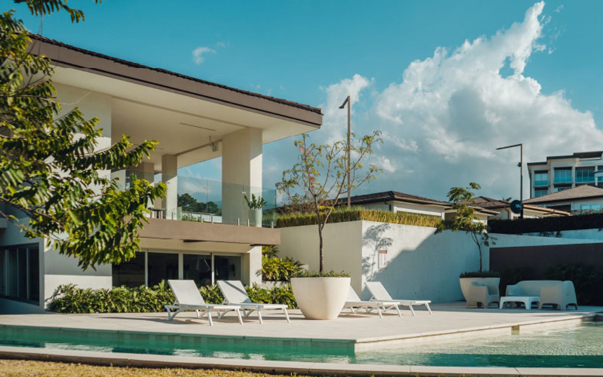 ld-web-dukana-galeria_0003_mesa-de-trabajo-4-100