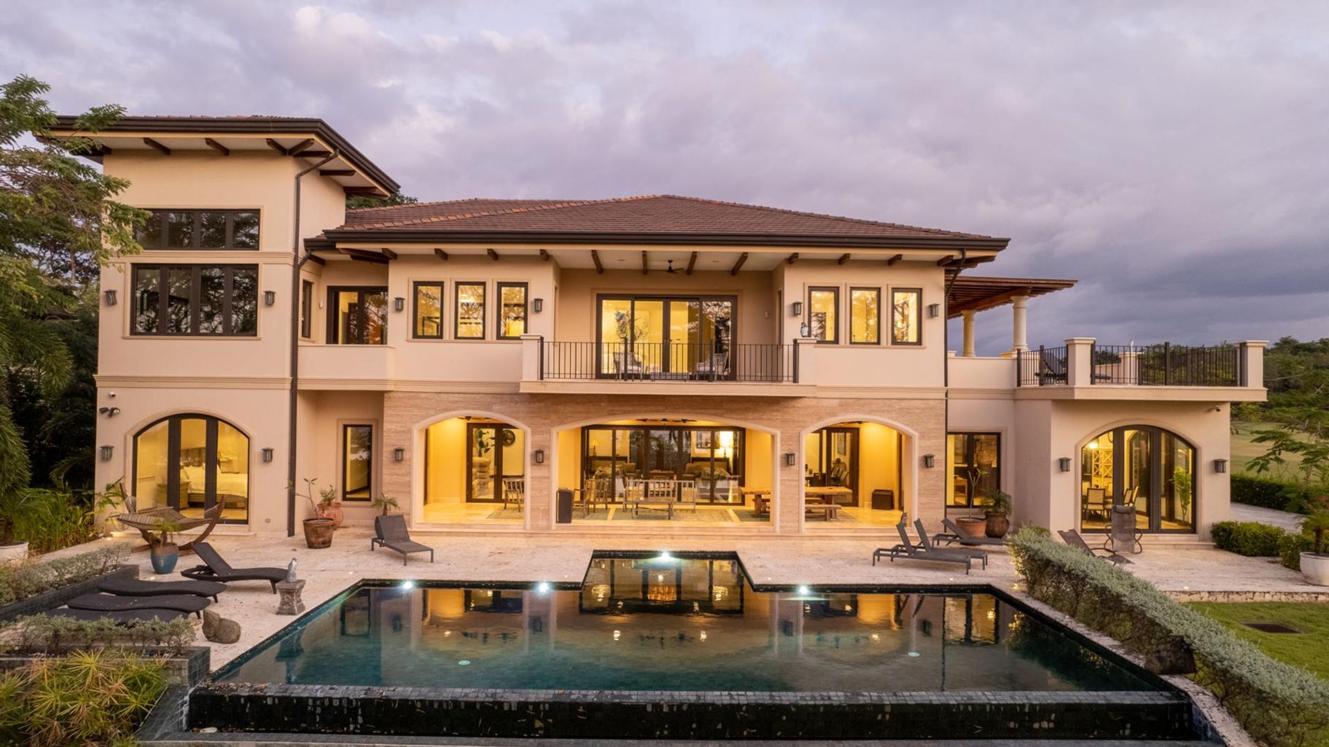 OCEAN FRONT OCEAN VIEW PROPERTIES HOUSE HACIENDA PINILLA GUANACASTE LA DULCE VIDA