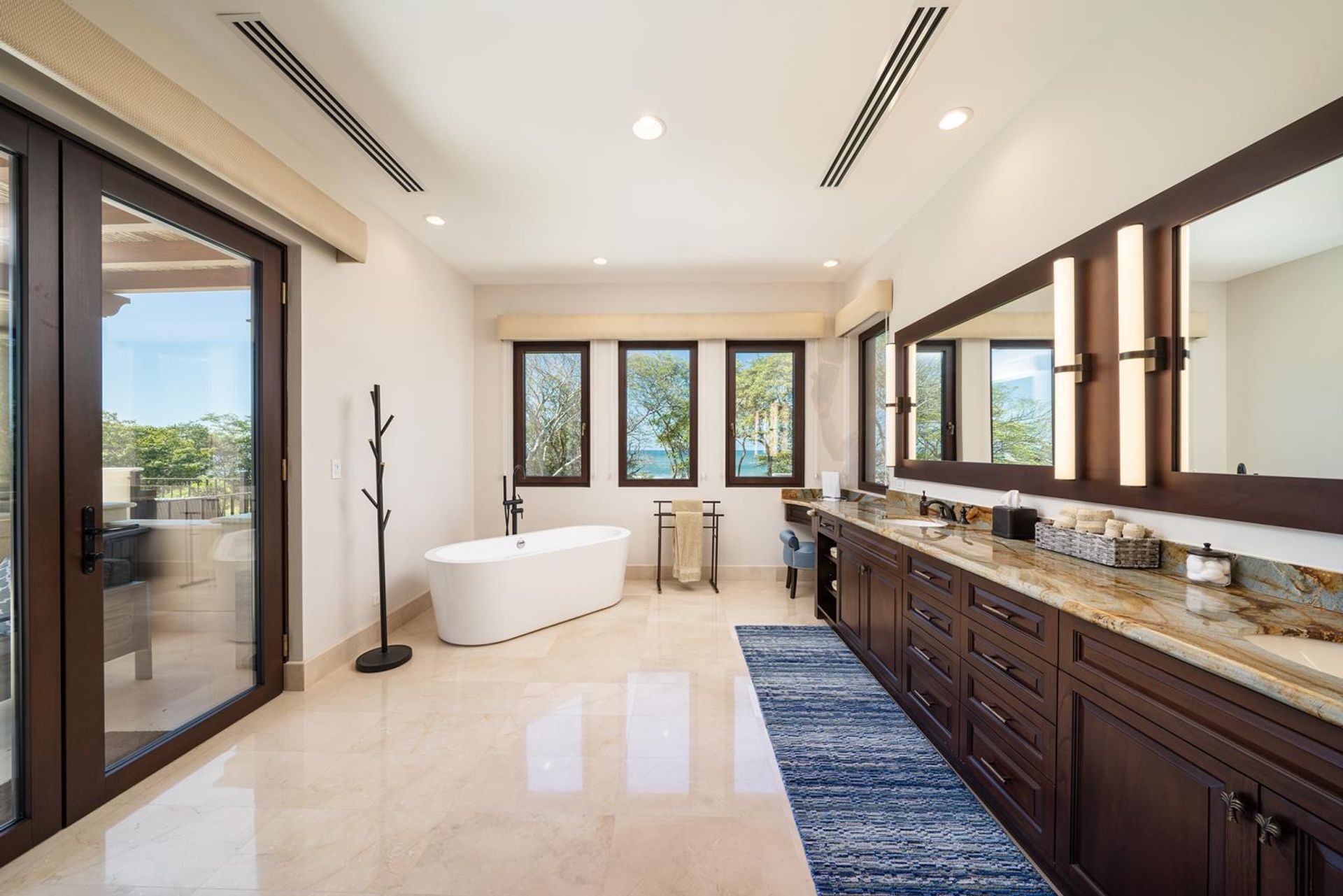 OCEAN FRONT OCEAN VIEW PROPERTIES HOUSE HACIENDA PINILLA GUANACASTE LA DULCE VIDA