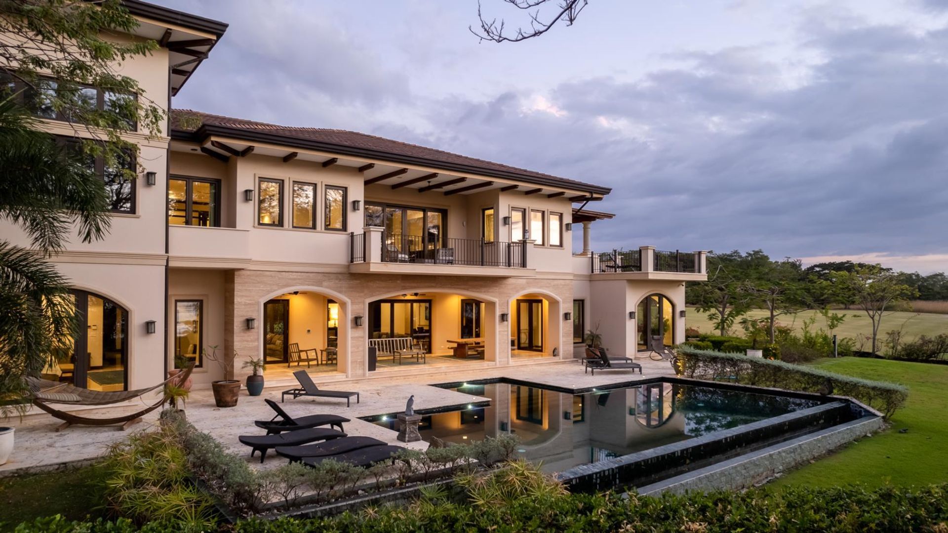 OCEAN FRONT OCEAN VIEW PROPERTIES HOUSE HACIENDA PINILLA GUANACASTE LA DULCE VIDA