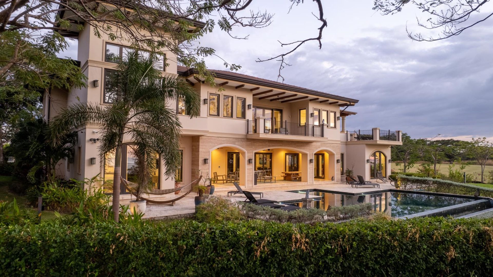 OCEAN FRONT OCEAN VIEW PROPERTIES HOUSE HACIENDA PINILLA GUANACASTE LA DULCE VIDA