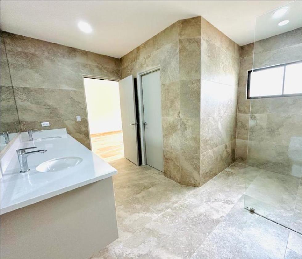  , Santa Ana, San Jose 4