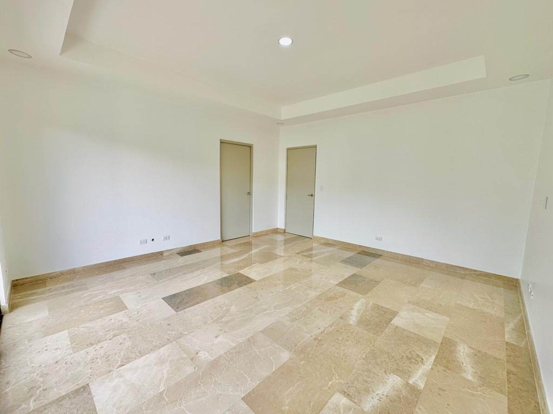 ae607f1e-e96a-4abc-ae6c-384353c3d294