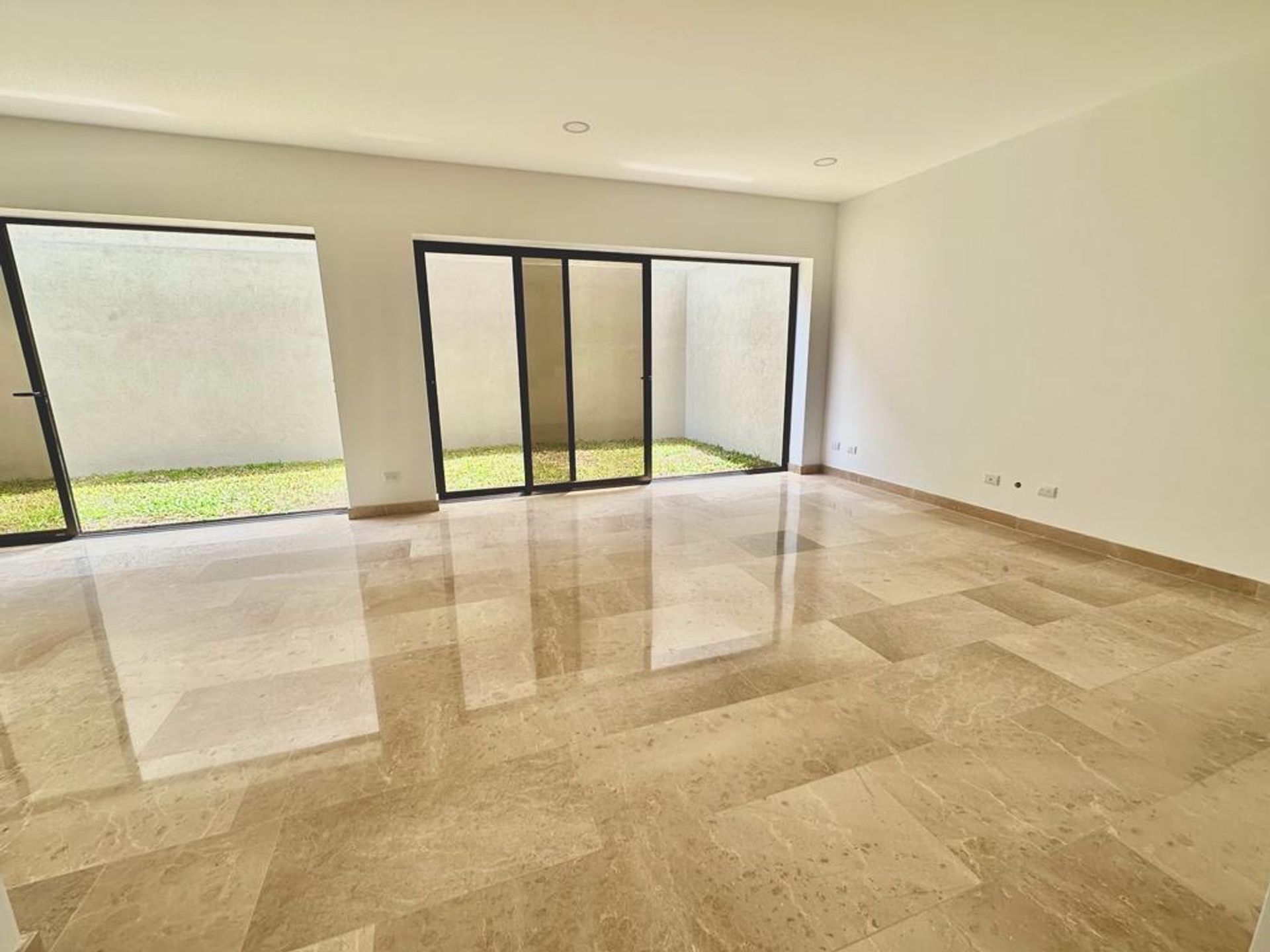 d5e1170c-1ca0-4c06-9065-e622b4cb405c