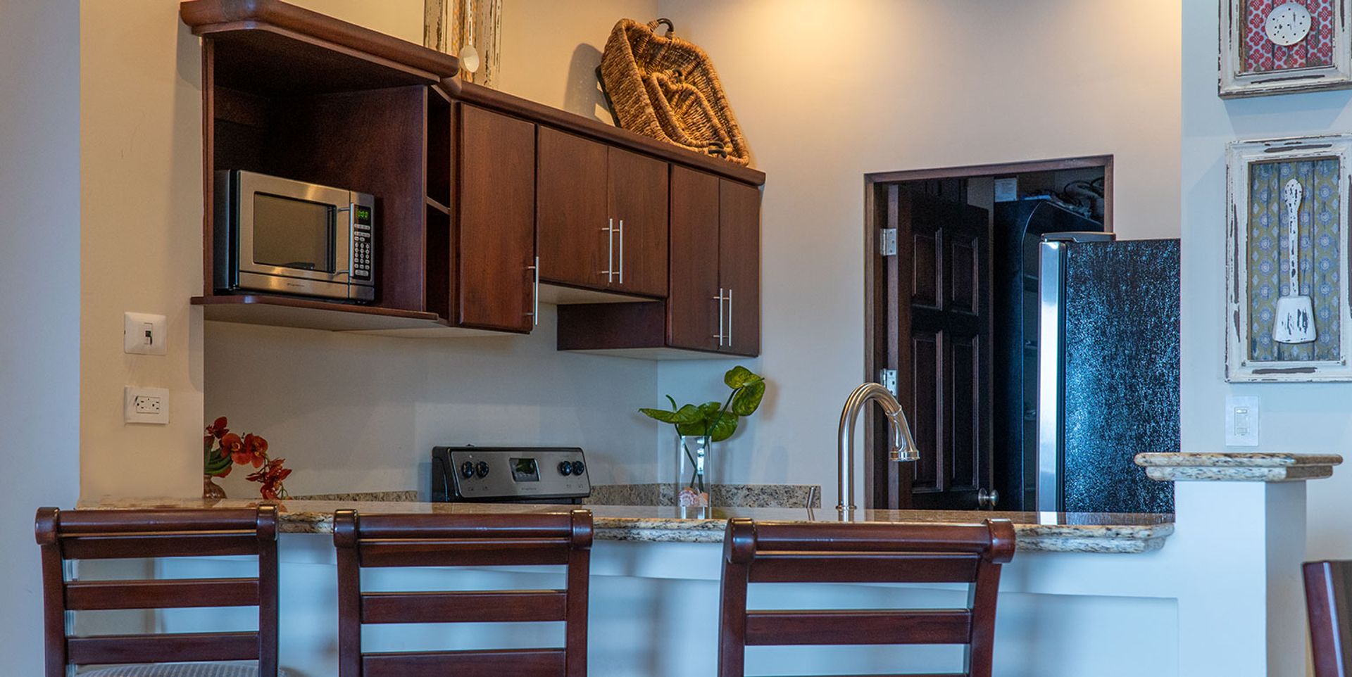 flamingo-towers-22-27