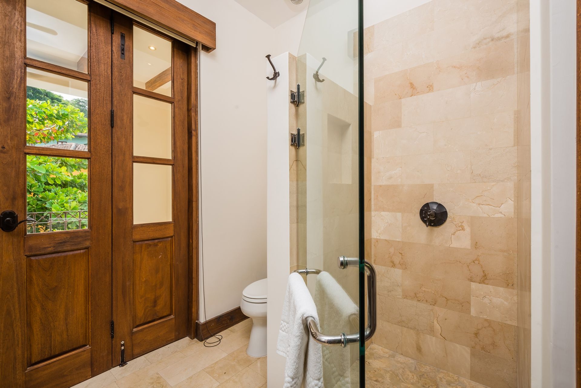 24-plaza-carlota-2-1