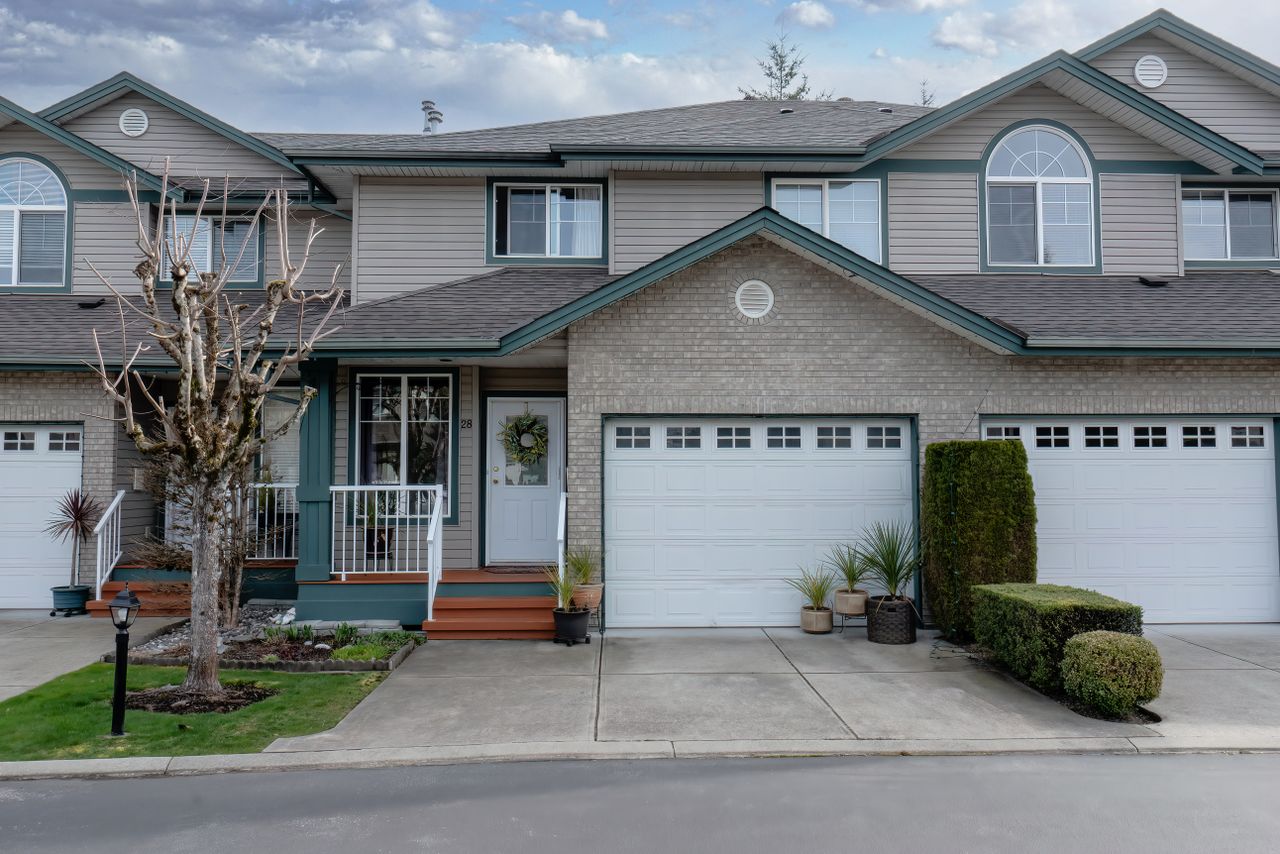 #28 - 11358 Cottonwood Drive, Maple Ridge photo number 1 #28 - 11358 Cottonwood Drive, Maple Ridge photo number 1