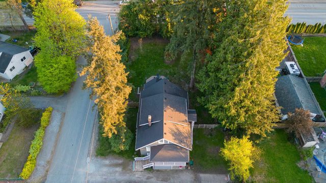 12421-colemore-street-west-central-maple-ridge-05 at 12421 Colemore Street, West Central, Maple Ridge 12421-colemore-street-west-central-maple-ridge-05 at 12421 Colemore Street, West Central, Maple Ridge