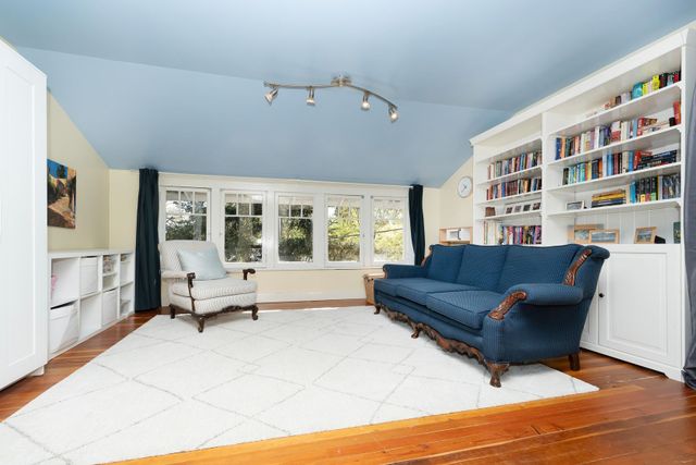 Family Room 12421-colemore-street-west-central-maple-ridge-27 at 12421 Colemore Street, West Central, Maple Ridge Family Room 12421-colemore-street-west-central-maple-ridge-27 at 12421 Colemore Street, West Central, Maple Ridge