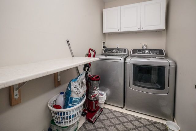 c3bf7eb96f45328e4d3c7adbe4c4ef01d0391dc2 at 45 - 23085 118 Avenue