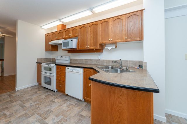 22740-116-avenue-east-central-maple-ridge-06 at 29 - 22740 116 Avenue, East Central, Maple Ridge 22740-116-avenue-east-central-maple-ridge-06 at 29 - 22740 116 Avenue, East Central, Maple Ridge