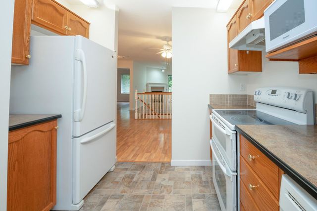 22740-116-avenue-east-central-maple-ridge-11 at 29 - 22740 116 Avenue, East Central, Maple Ridge 22740-116-avenue-east-central-maple-ridge-11 at 29 - 22740 116 Avenue, East Central, Maple Ridge