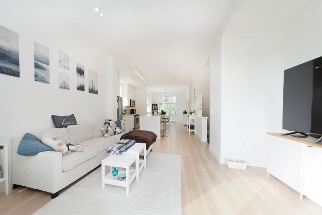 19696-hammond-road-south-meadows-pitt-meadows-14 at 20 - 19696 Hammond Road, South Meadows, Pitt Meadows 19696-hammond-road-south-meadows-pitt-meadows-14 at 20 - 19696 Hammond Road, South Meadows, Pitt Meadows