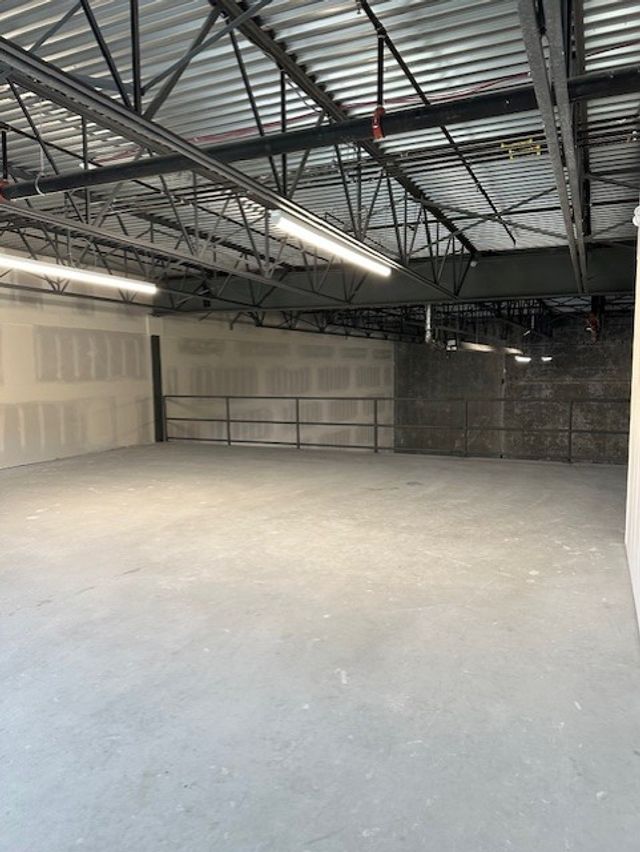 thumbnail_IMG_9211-1 at 150 - 2045 Matrix Crescent