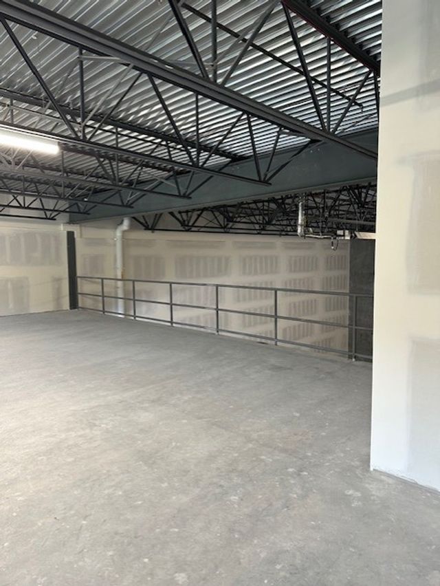 thumbnail_img_9219 at 150 - 2045 Matrix Crescent