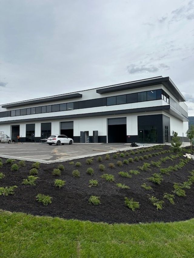 thumbnail_img_9225 at 150 - 2045 Matrix Crescent