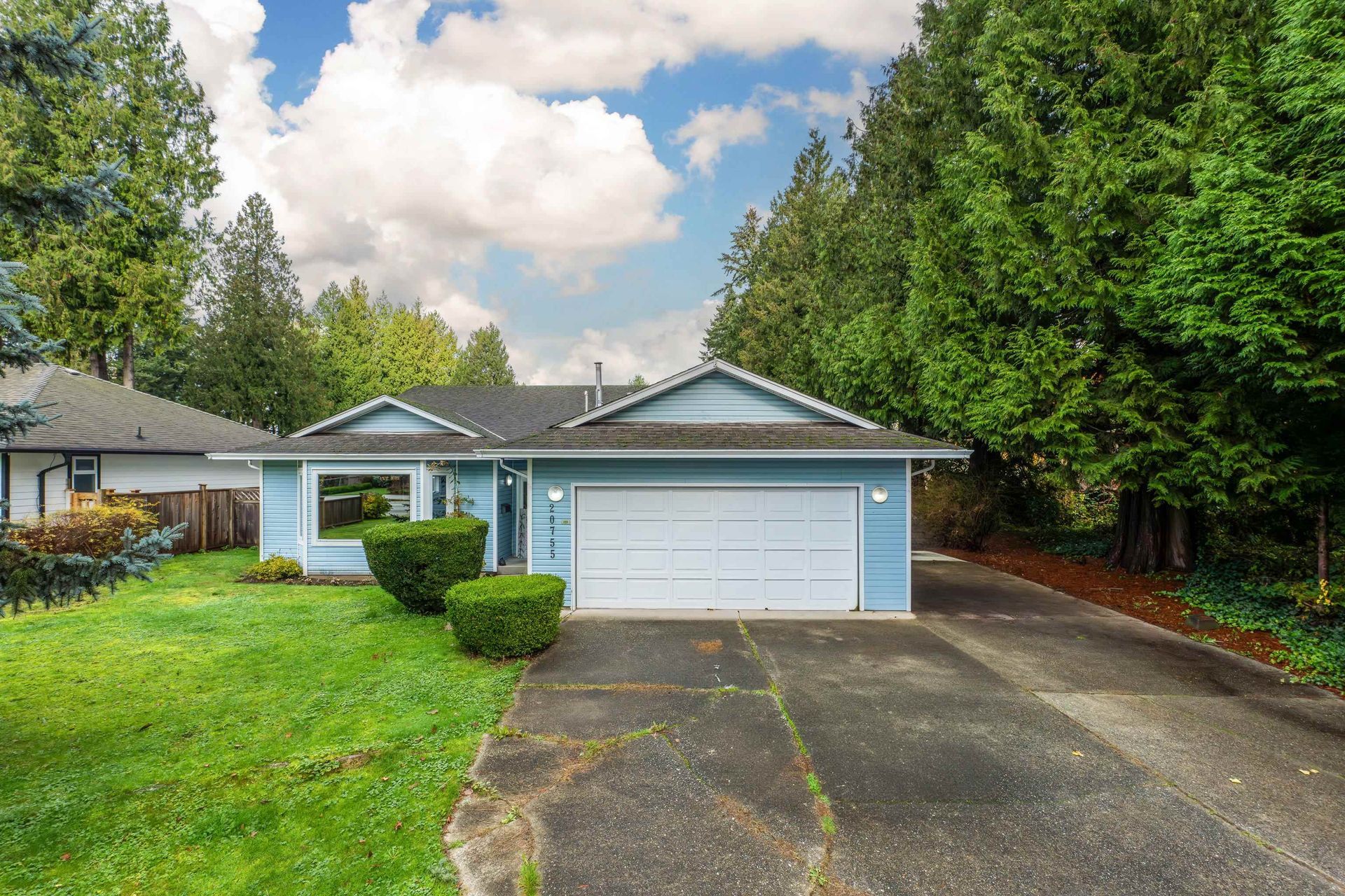 20755 117 Avenue, Southwest Maple Ridge, Maple Ridge photo number 1 20755 117 Avenue, Southwest Maple Ridge, Maple Ridge photo number 1