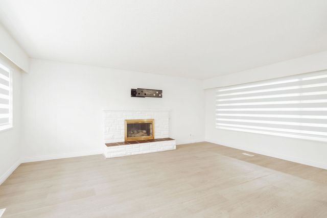 85-warrick-street-cape-horn-coquitlam-06 at 85 Warrick Street, Cape Horn, Coquitlam 85-warrick-street-cape-horn-coquitlam-06 at 85 Warrick Street, Cape Horn, Coquitlam