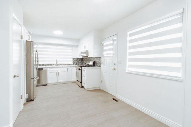 85-warrick-street-cape-horn-coquitlam-15 at 85 Warrick Street, Cape Horn, Coquitlam