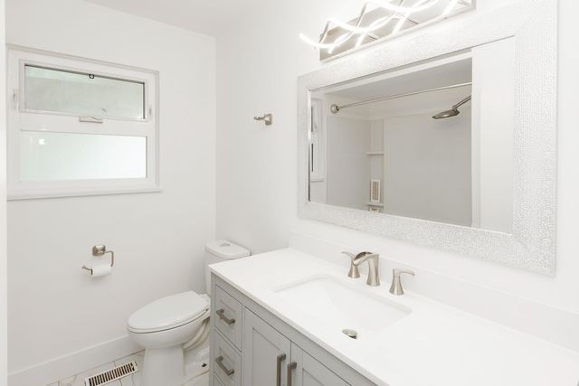 85-warrick-street-cape-horn-coquitlam-21 at 85 Warrick Street, Cape Horn, Coquitlam