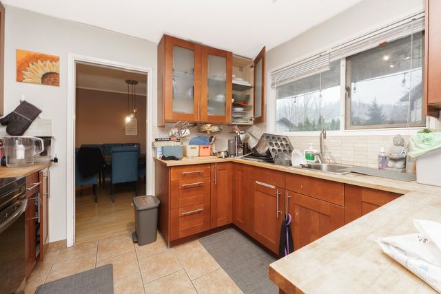 1443-pipeline-place-hockaday-coquitlam-05 at 1443 Pipeline Place, Hockaday, Coquitlam