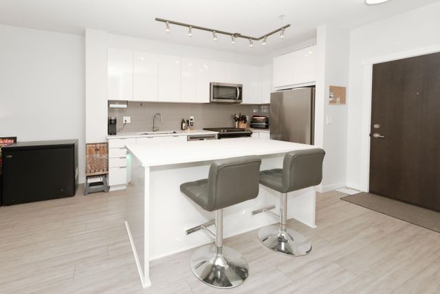 8150-207-street-willoughby-heights-langley-08 at C414 - 8150 207 Street, Willoughby Heights, Langley