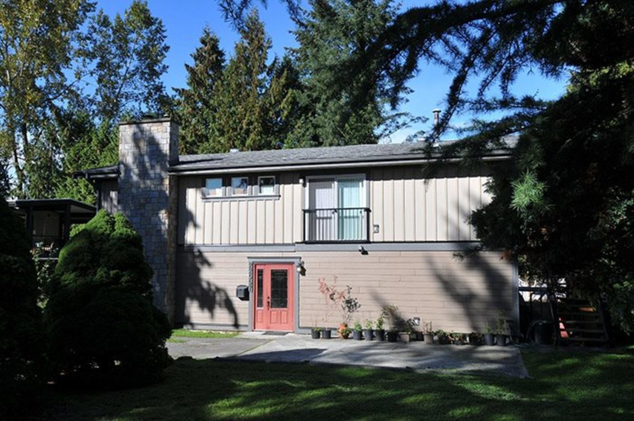 22557  Avenue, Maple Ridge photo number 1 22557  Avenue, Maple Ridge photo number 1